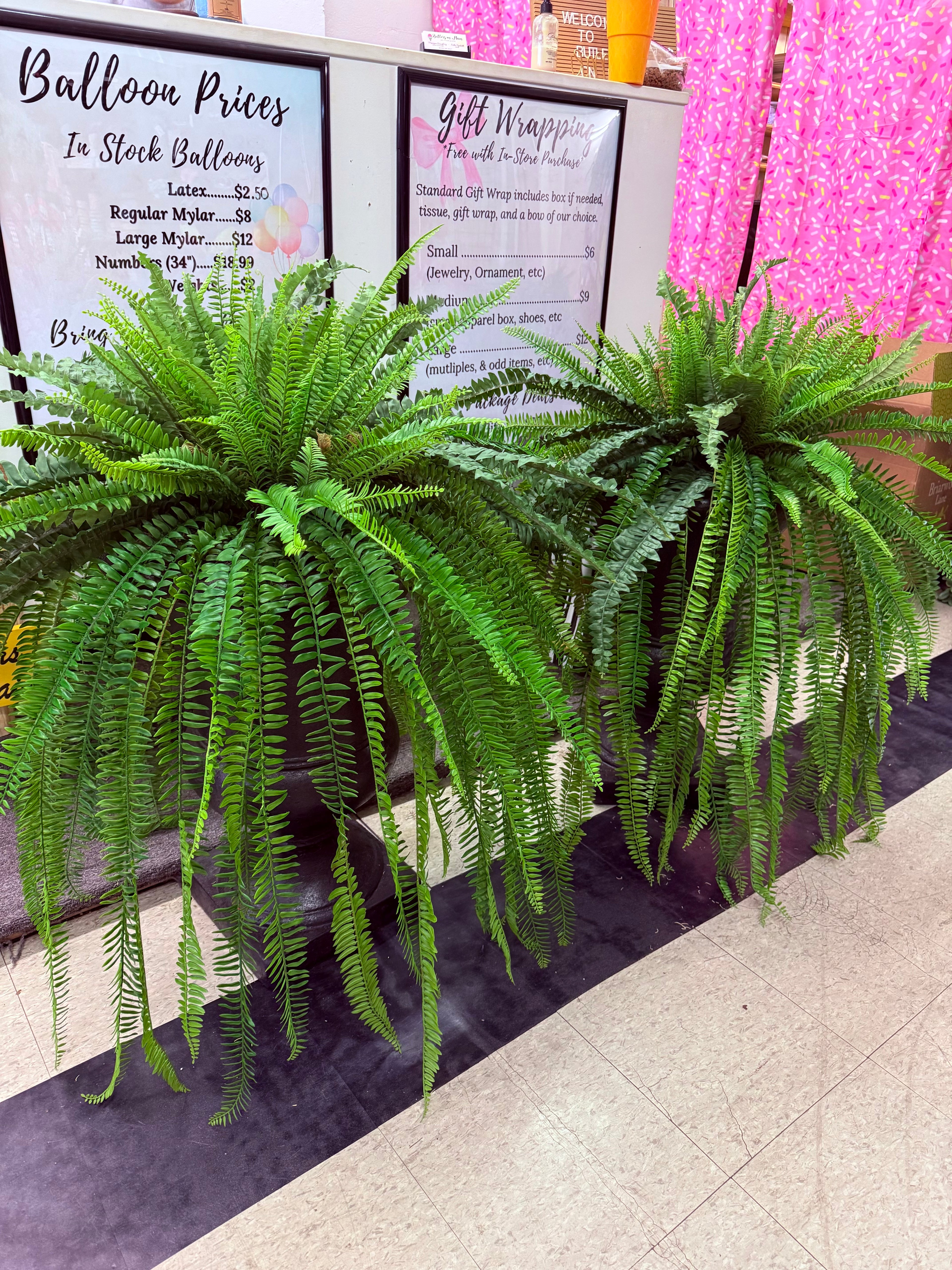 25” Plastic Fern Bush